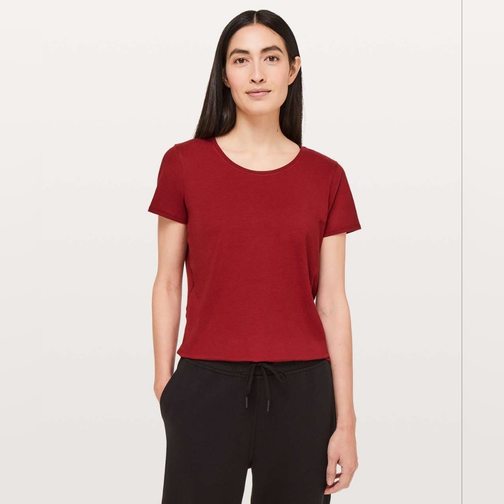 Lululemon Love Crew III Short Sleeve  Dark Sport Red Size 6